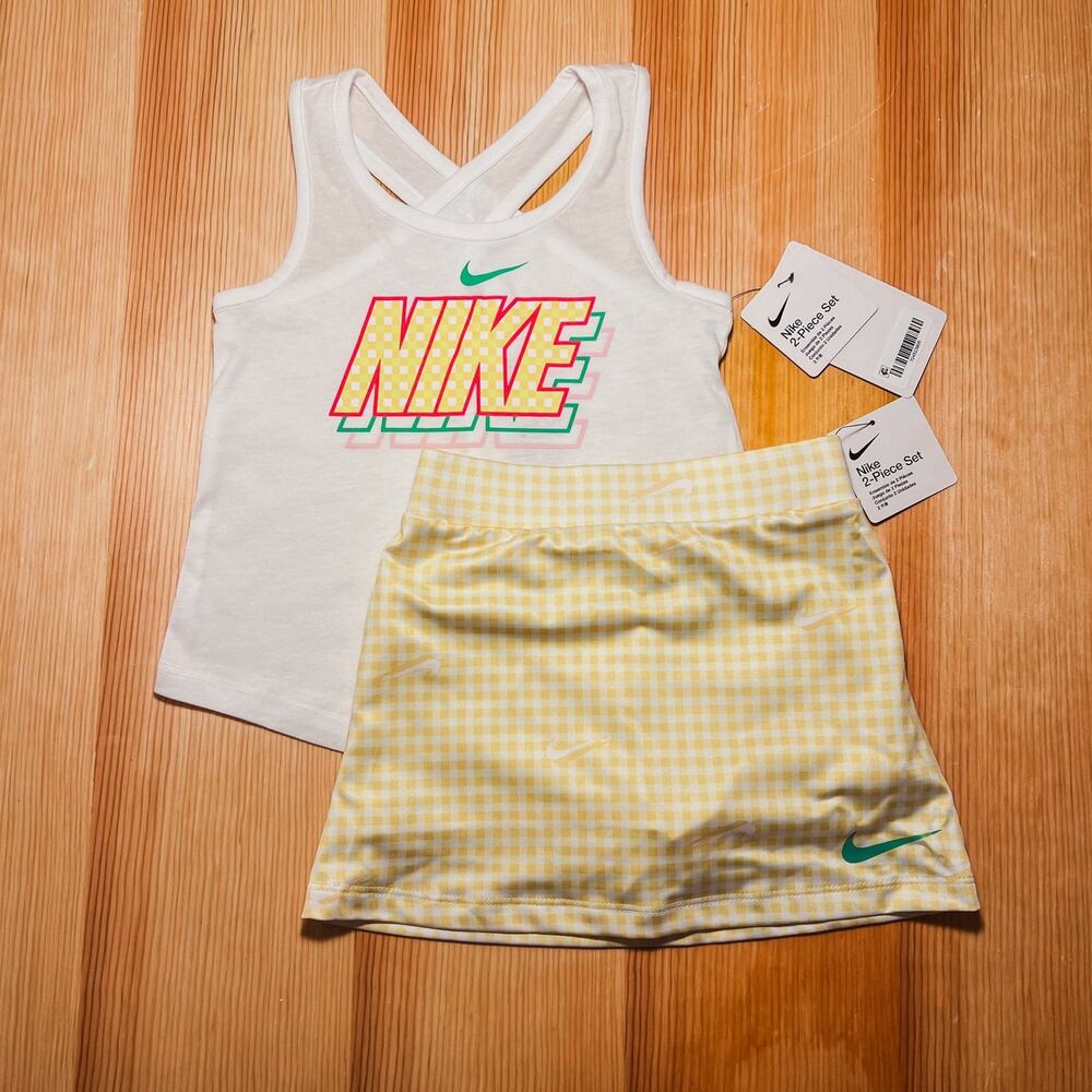 Nike Toddler Girls Tank and Skirt Set